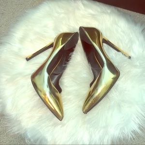 YSL Yves Saint Laurent gold heels size 38.5